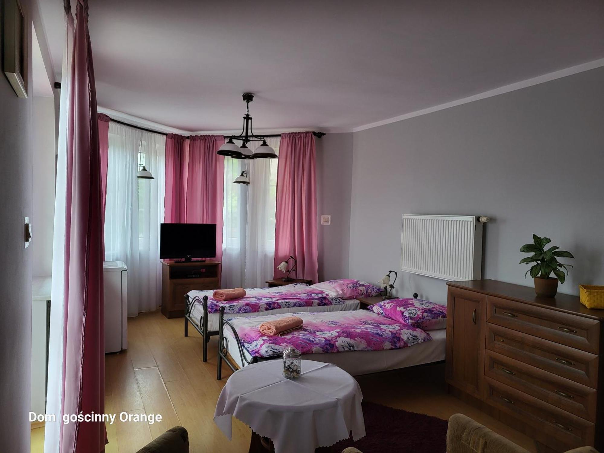 Dom Goscinny Orange Wysowa-Zdrój Quarto foto