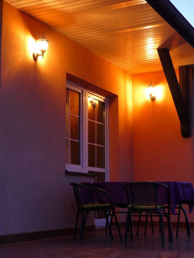 Dom Goscinny Orange Wysowa-Zdrój Exterior foto